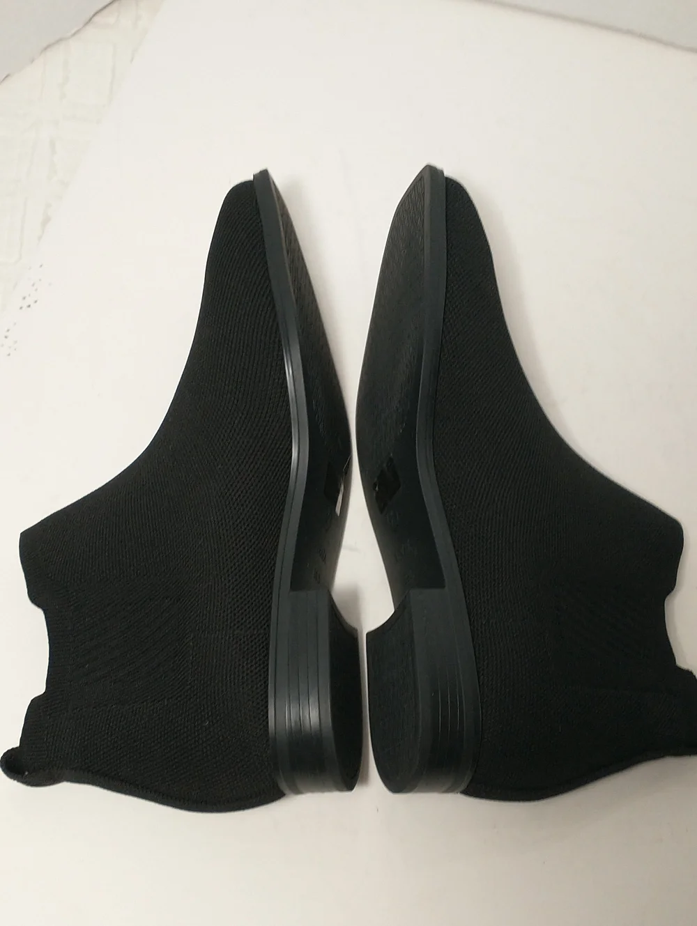 Vivaia Ryan Slip On Chelsea Boot, Black, Women's Size 8.5, Square Toe